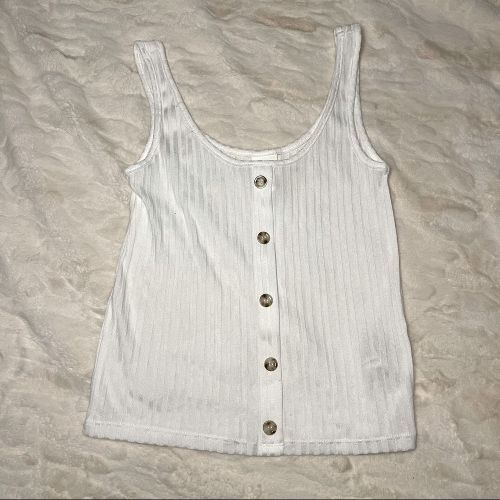 White Button-Down Tank - Picture 2 of 3